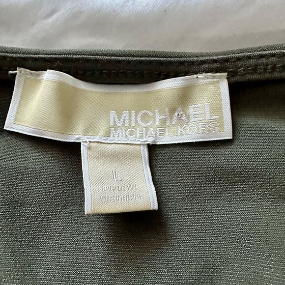 Michael Kors green, pullover top with lace shoulder accent. - Picture 2 of 6